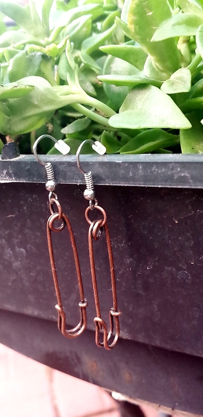 Hold Together earrings