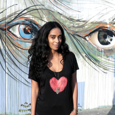 Passport 2 freedom womens black fingerprintheart tee