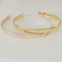 Roman numeral bracelet in rose gold - Thumbnail 1