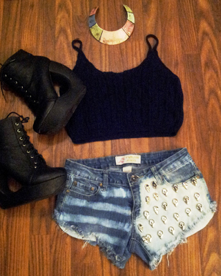 Skull state short shorts