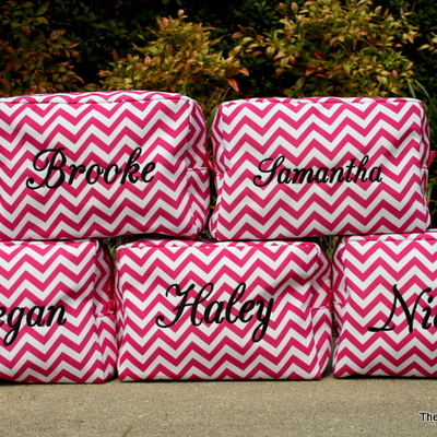 Set of 5 chevron cosmetic bags