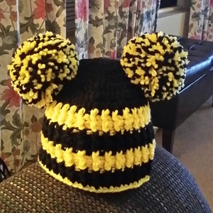 Bee Hat, Crochet 