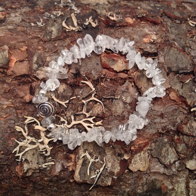 Crystal quartz chip stacker