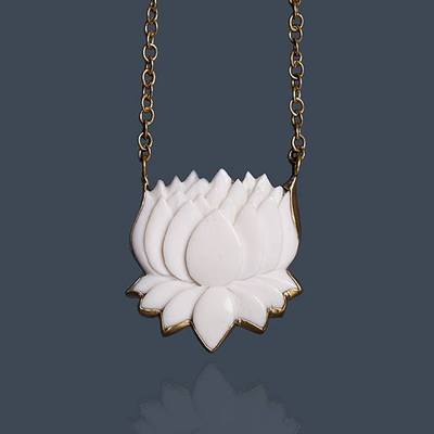 Lotus me pendant