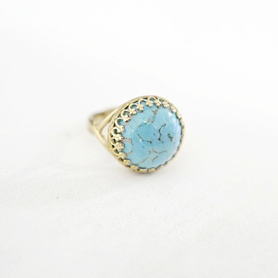 "zoe" round turquoise matrix silver ring