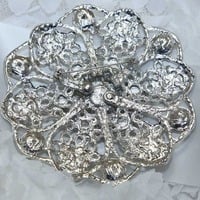 Round Flower Bouquet Crystal Rhinestone Wedding Bridal Bride Gift Brooch Pin - Thumbnail 1
