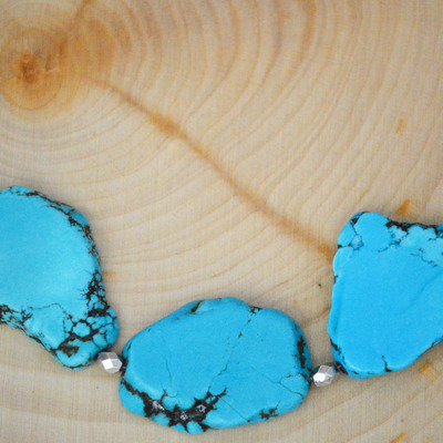 Turquoise howlite statement necklace  - Thumbnail 4