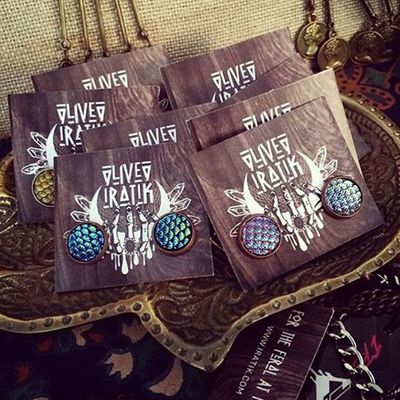 Mermaid stud earrings (pink green purple)