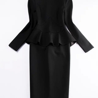 VICTORIAN RED BECKHAMS LONG TIGHT DRESS - Thumbnail 3