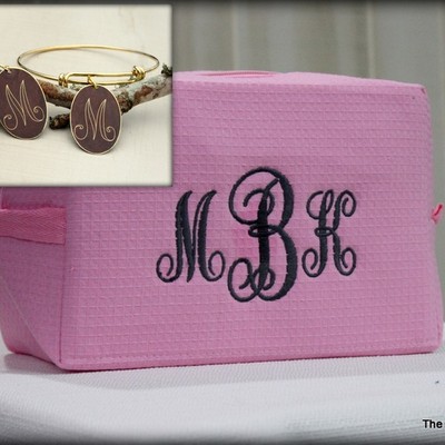 Monogrammed cosmetic bag and jewelry set