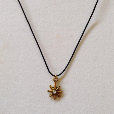 Starburst choker
