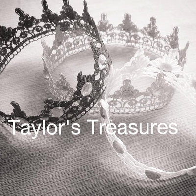 Taylors treasures - pink lace princess crown w/ rhinestones - we can make this crown in any color - perfect for a photo prop