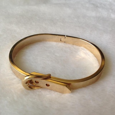 Gold belt bangel