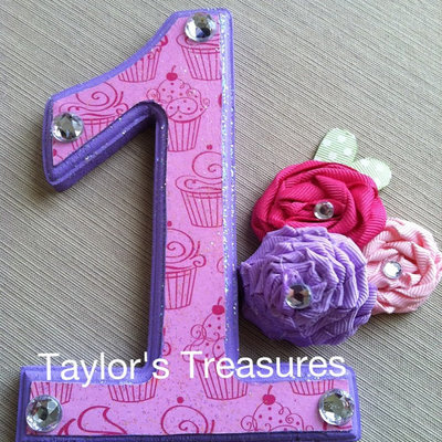 Taylors treasures - cupcake 1st 2nd 3rd 4th birthday photo prop - cake topper - can be done in any pattern - perfect for photo