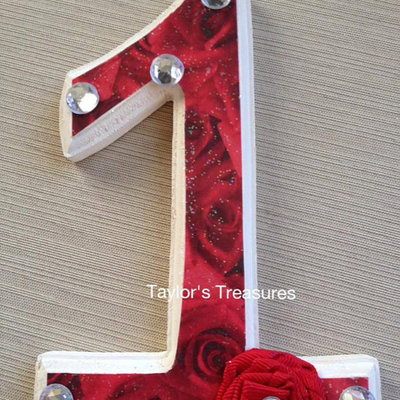 Taylors treasures - 1st 2nd 3rd birthday photo prop - cake topper - cake smash - can be done in any pattern or theme - perfect for photo