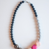 Pink Wood Glass Necklace NL0982 - Thumbnail 1