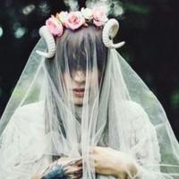 Innocence Hairband - Thumbnail 1