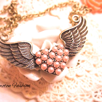 Retro angel wings pink pearl heart pendant sweater necklace