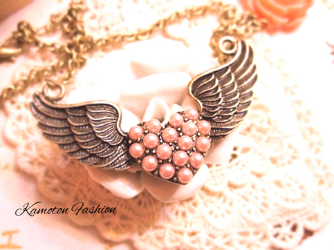 Retro Angel Wings Pink Pearl Heart Pendant Sweater Necklace