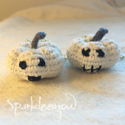 Halloween Pumpkin Keychain White