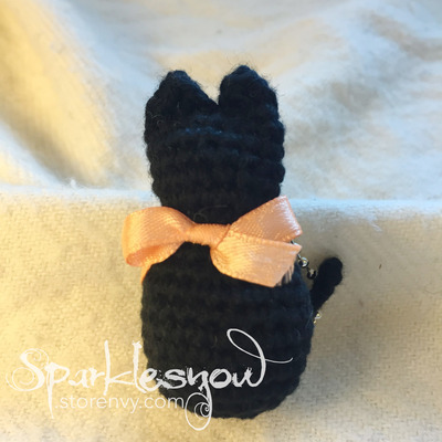 Halloween black cat keychain 