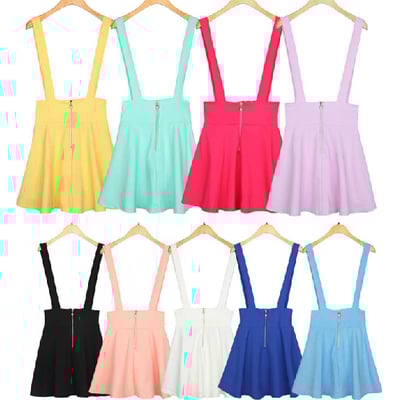 Color suspenderd dress