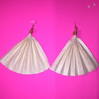 Paper Fan Earrings - Thumbnail 3