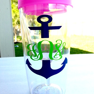 Anchor with initials vino2go cup