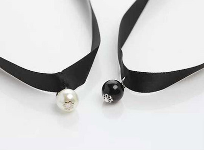 Pearl ribbon necklace (choker)