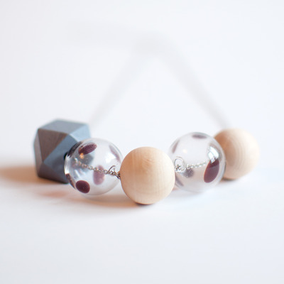 Grey beads glass necklace nl0947