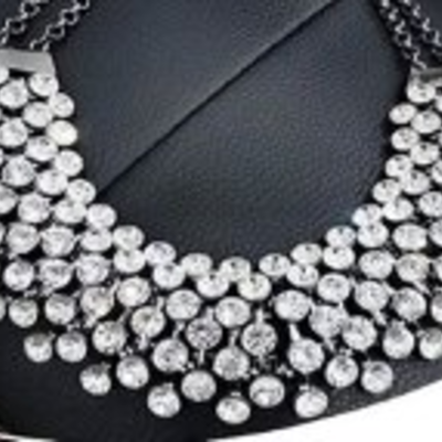 Jonis statement necklace