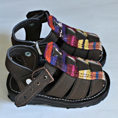 Infant/toddler caites (sandals) size 20/us 4.5