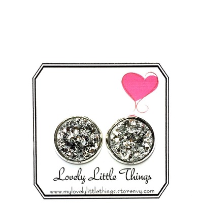 12mm silver studs with silver setting 