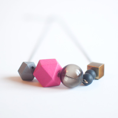 Pink beads glass necklace nl0971