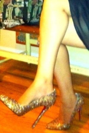 Carrie Bradshaw SATC Golden Crystal Pumps
