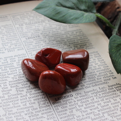 Tumbled red jasper 