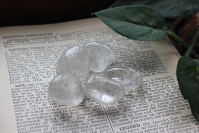 Tumbled Quartz 