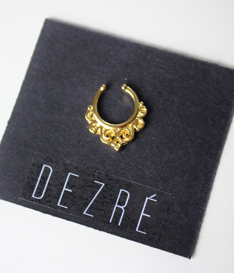 Avia Faux Septum Ring (Gold)