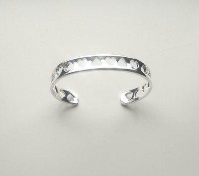 Heart Bangle - Silver