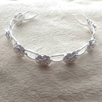 7 Roses Bangle - Silver - Thumbnail 1