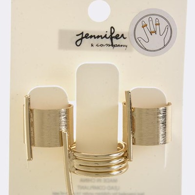 Metal wire centered ring set