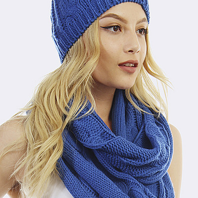  cozy infinity scarf and pompom set