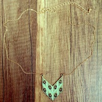 Nicole- Chevron Necklace  - Thumbnail 2