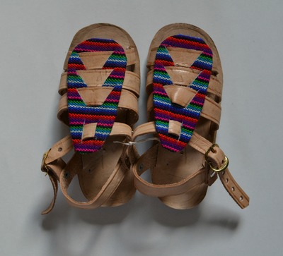 Infant/Toddler Caites (sandals) size 21/US 5