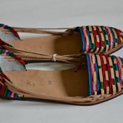 Women's caites/huaraches size 39 us 8