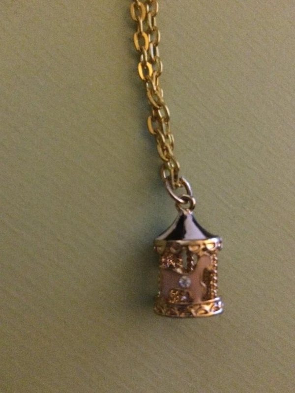Carousel necklace 