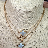 Nylah- Triple Clover Necklaces - Thumbnail 2