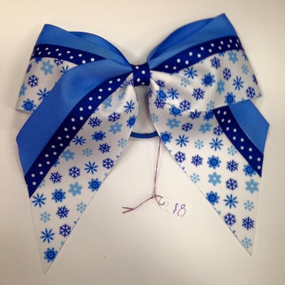Blue snowflakes and dots - Thumbnail 2