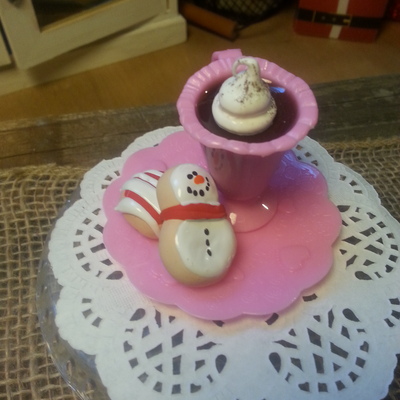 Mini christmas donuts and cocoa