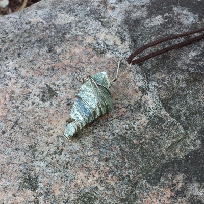 Striated sandstone pendant